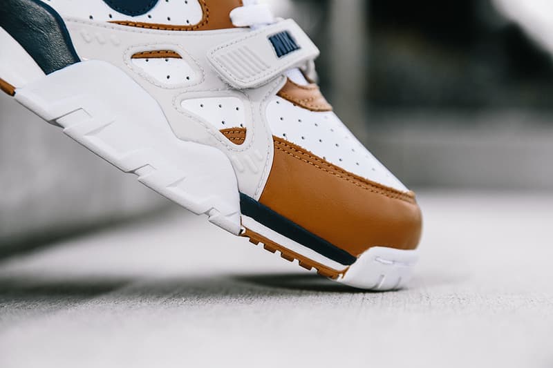 Nike air trainer 3 qs medicine ball deals