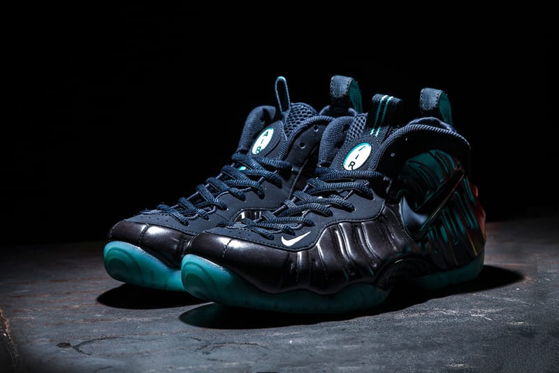 Foamposite best sale dark blue