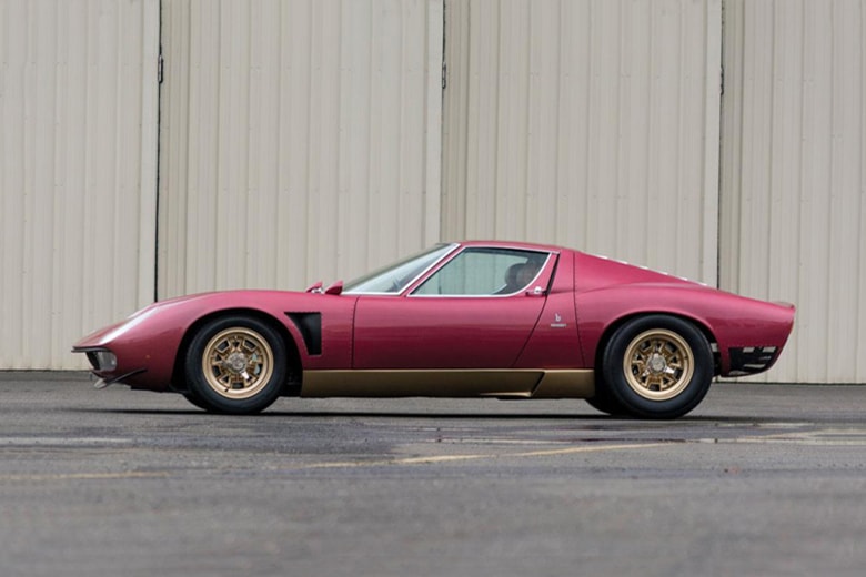 Lamborghini Miura SVJ 1971 года будет продана на аукционе за 2 миллиона долларов