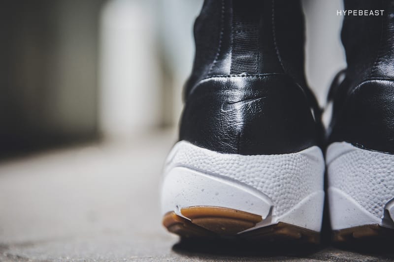 A Closer Look at the Nike Air Footscape Magista SP 