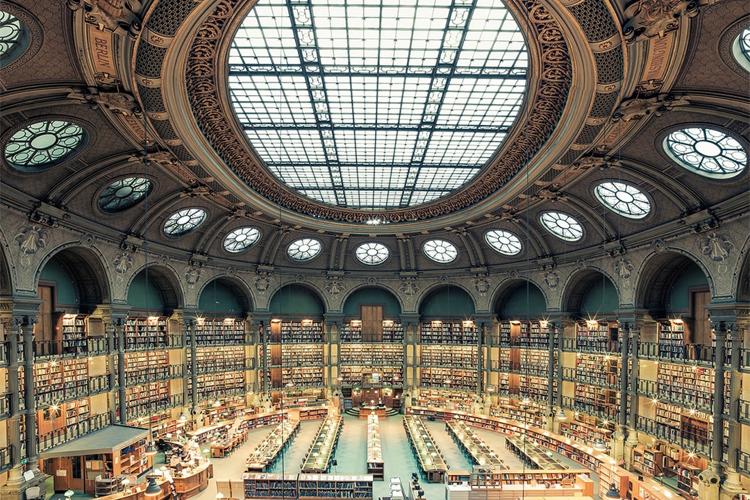 Серия Фрэнка Бобота «Дом книги» рассказывает о библиотеках Парижа и Рима