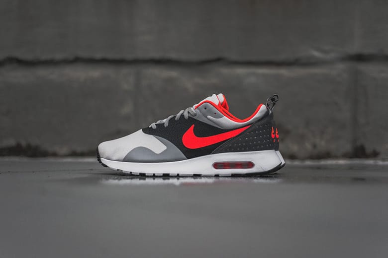 Air max tavas grey sale