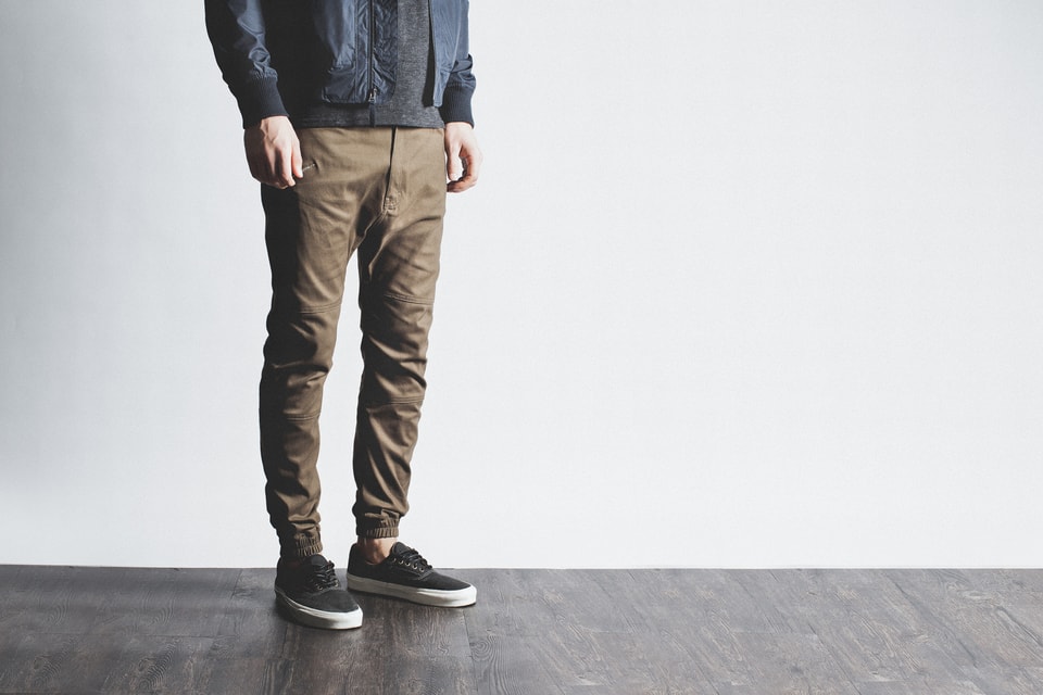 hypebeast jogging pants