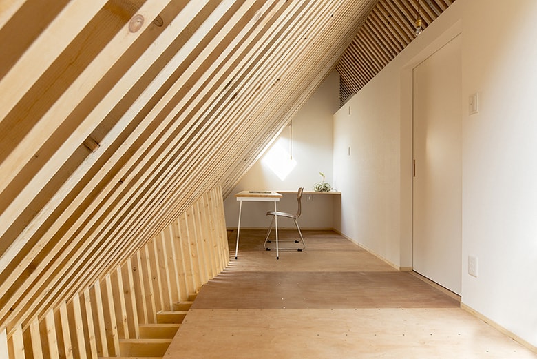 Треугольный дом от Life Style Koubou