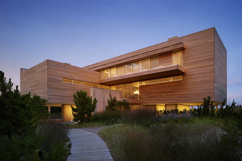 Дом Ocean Deck от Stelle Lomont Rouhani Architects — кусочек жизни Хэмптона