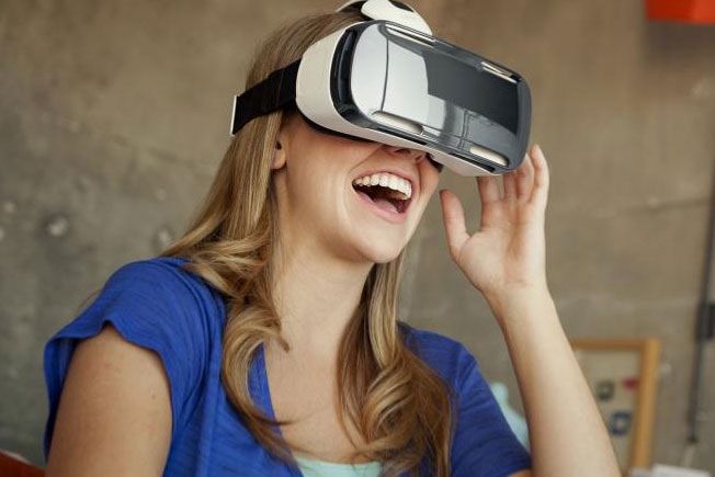 Вы сможете попробовать Gear VR от Samsung по акции Best Buy 8 февраля
