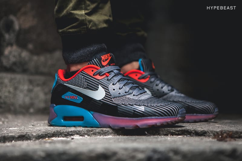 A Closer Look at the Nike Air Max 90 Knit Jacquard ICE