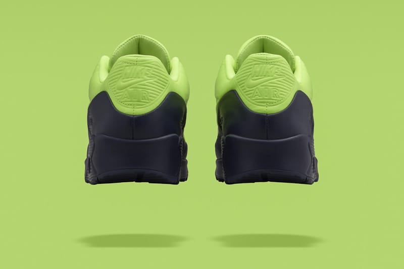 A Closer Look at the sacai x Nike Air Max 90 | Hypebeast