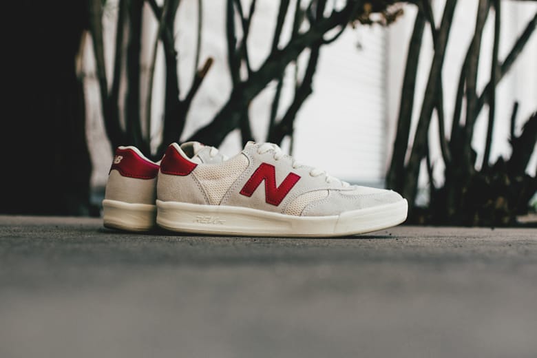 New balance 300 vintage red hotsell