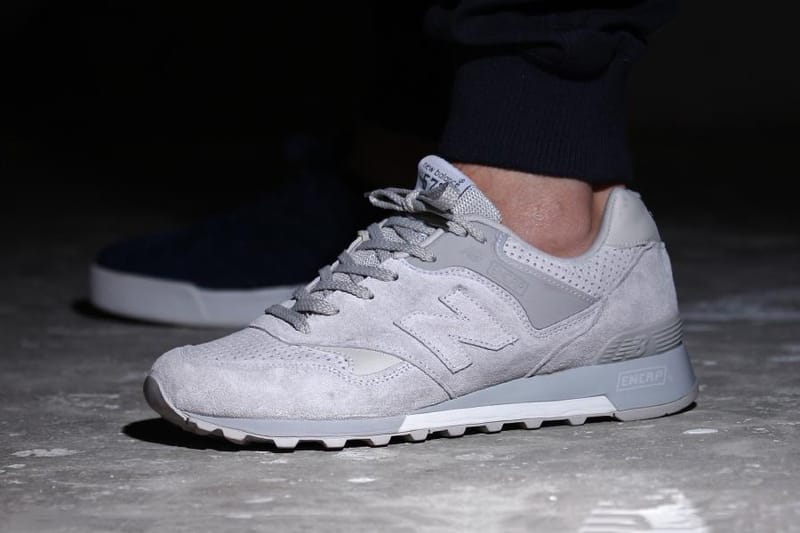 Light gray hot sale new balance