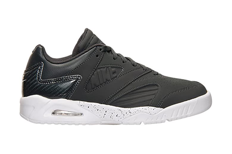 nike air tech challenge 4 low
