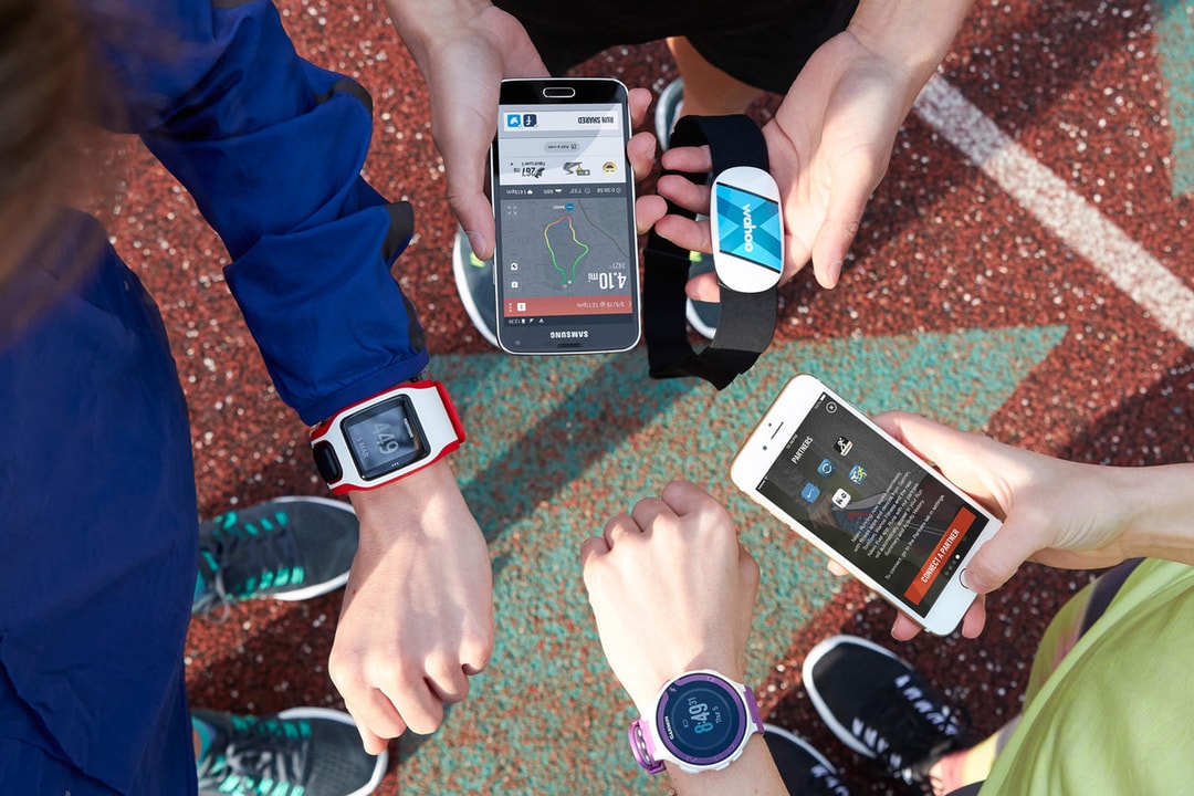 Nike+ сотрудничает с брендами носимых технологий, чтобы стимулировать бегунов по всему миру