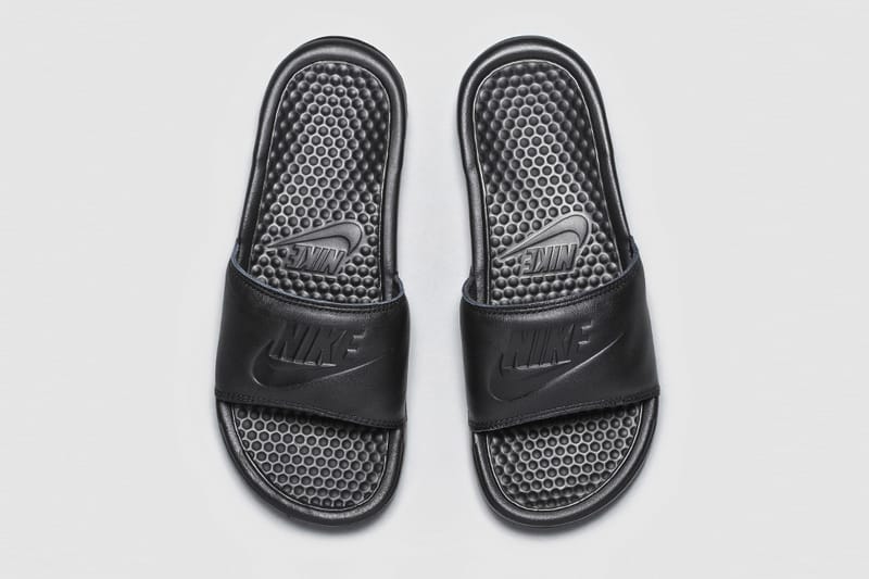 Nike on sale wmns benassi