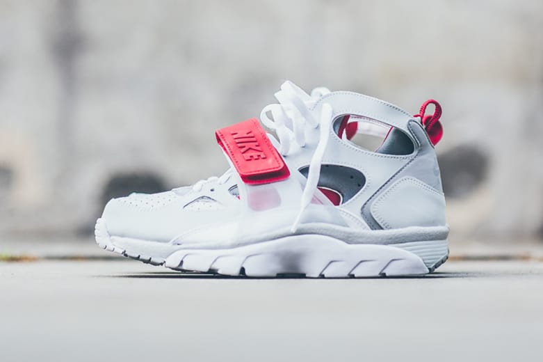 Nike Air Trainer Huarache Pure White/Wolf Grey-University Red