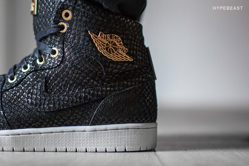 Jordan 1 retro pinnacle on sale black