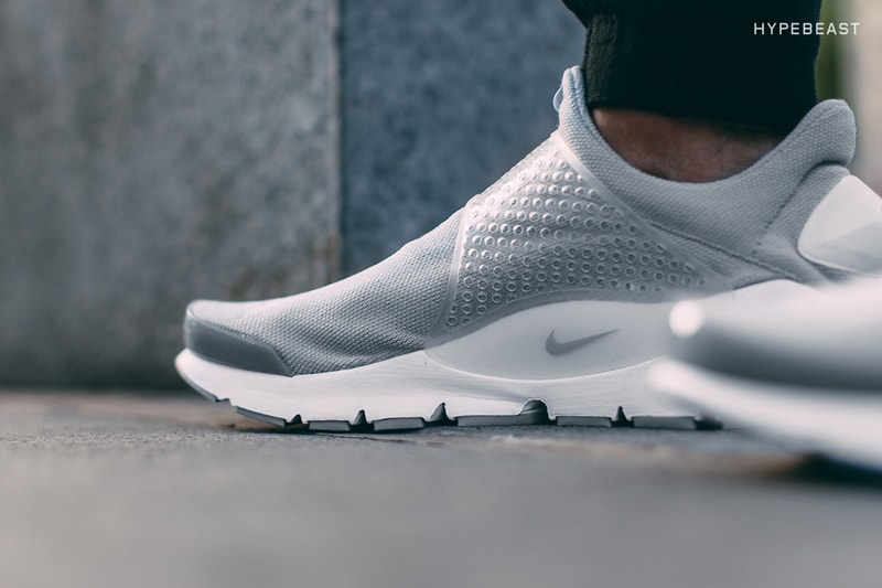 A Closer Look at the Nike Sock Dart SP 