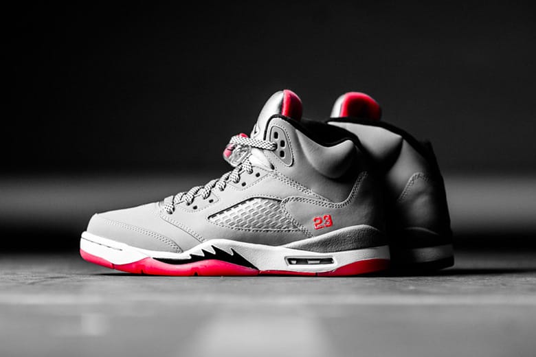 Jordan retro 5 hot lava best sale