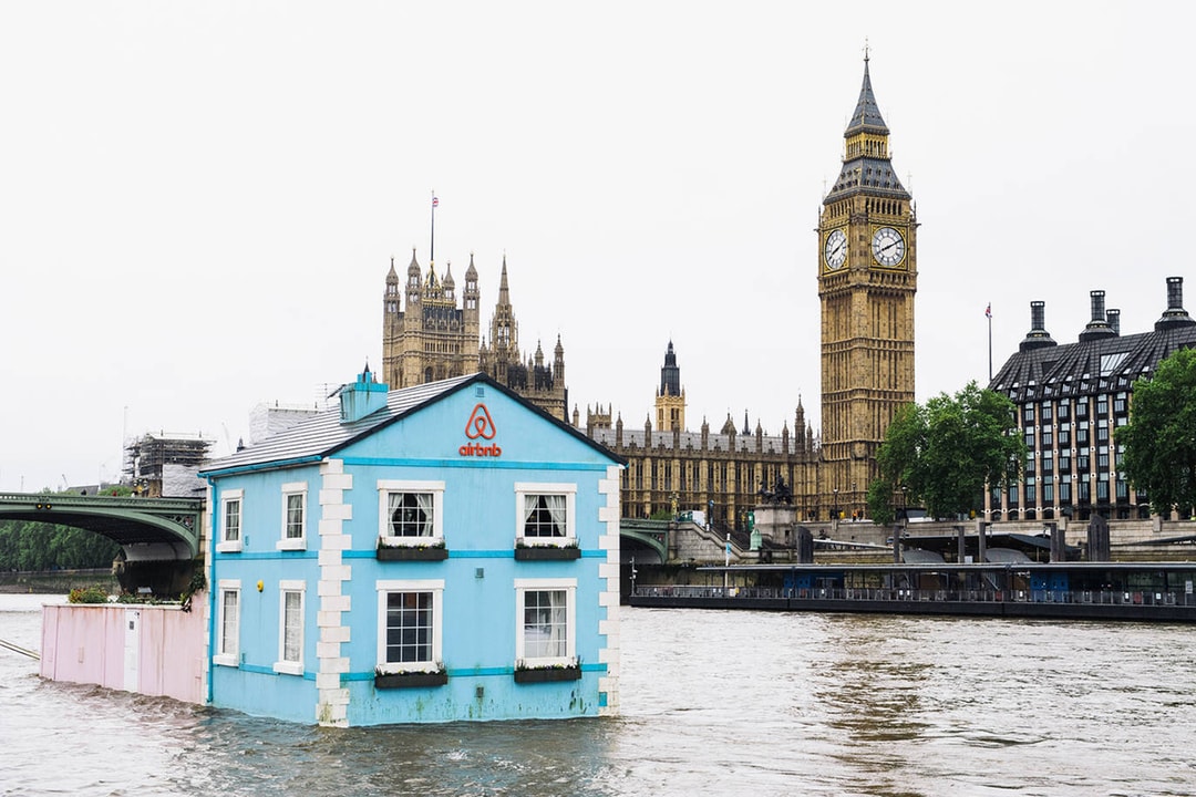 Плавучий дом Airbnb на Темзе