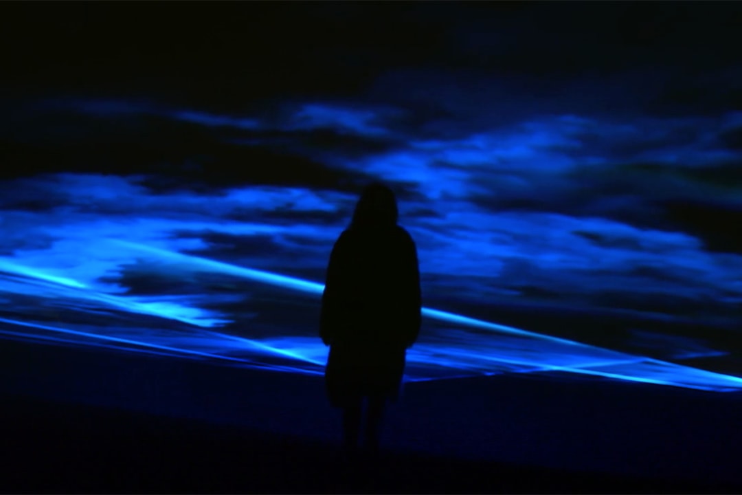 Инсталляция Даана Рузегаарда “Waterlicht” @ Museumplein