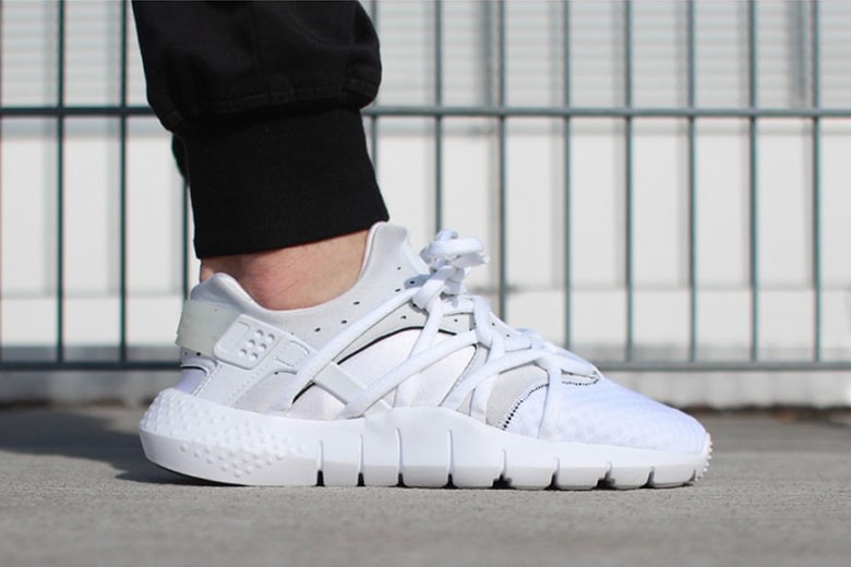 nike huarache nm white