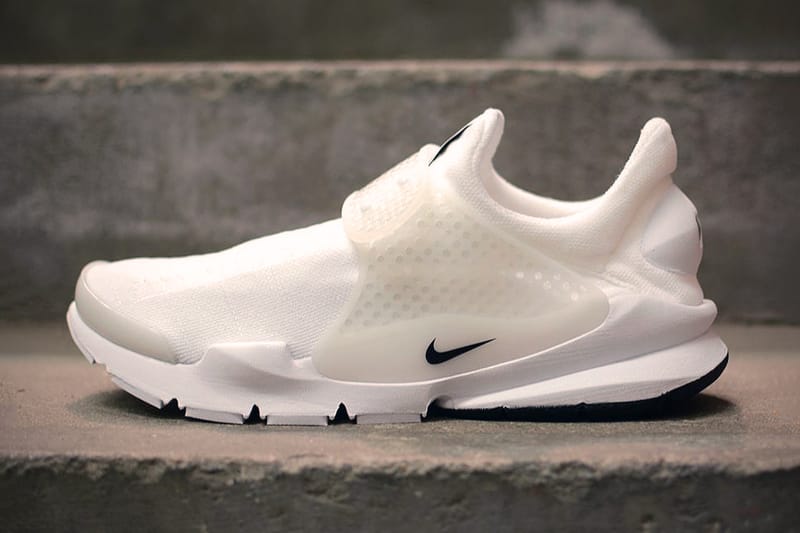 Nike sock dart 2025 independence day white