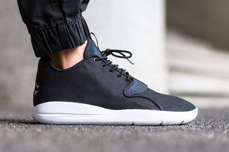 Jordan eclipse store black and white