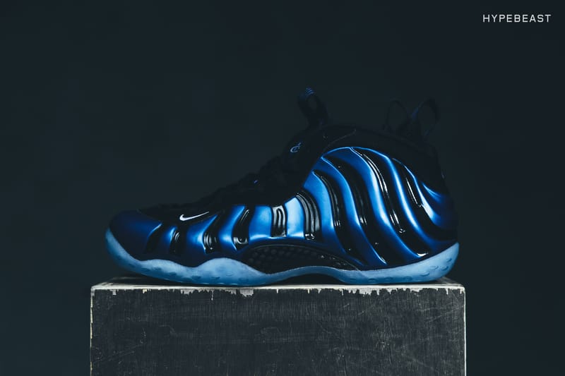 Nike foamposite sharpie hotsell