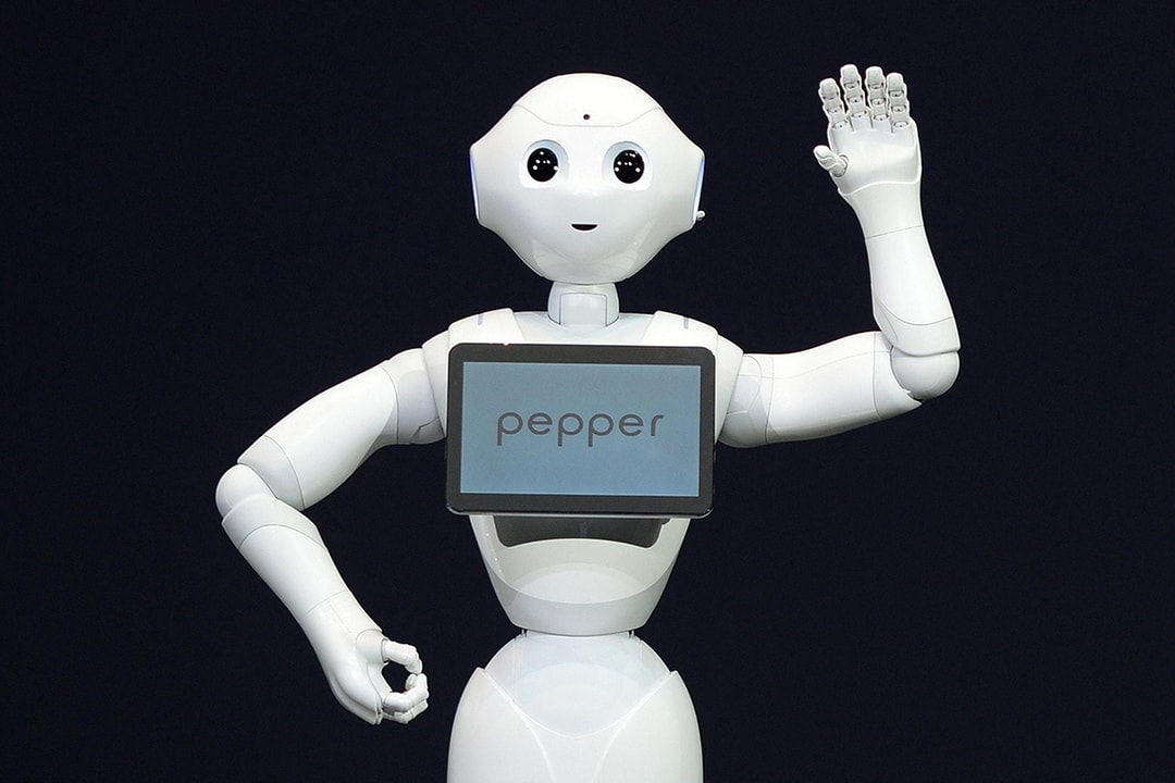 Пеппер, первый в мире эмоциональный робот, распродан за 1 минуту