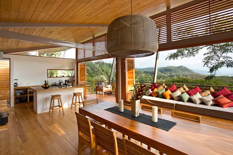 The Floating House Designed by Benjamin Garcia Saxe Overlooks the Costa