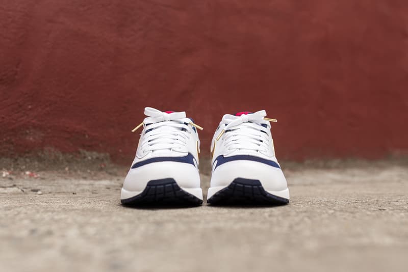 air max 1 essential olympic