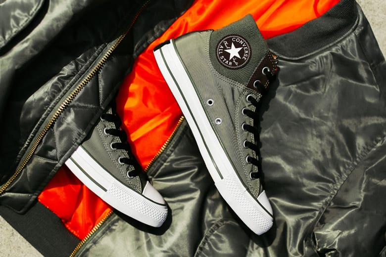 Chuck store taylor zipper