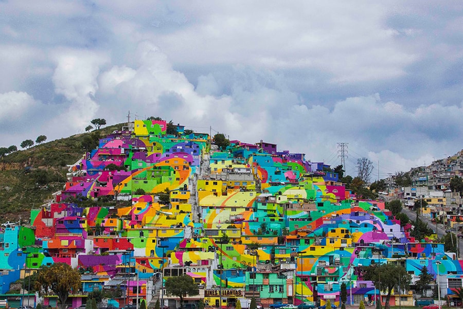 Наркостолица Мексики омолодилась красочной фреской