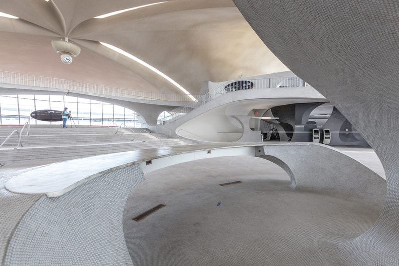 Exploring TWA's Abandoned Terminal at New York's John F. Kennedy ...