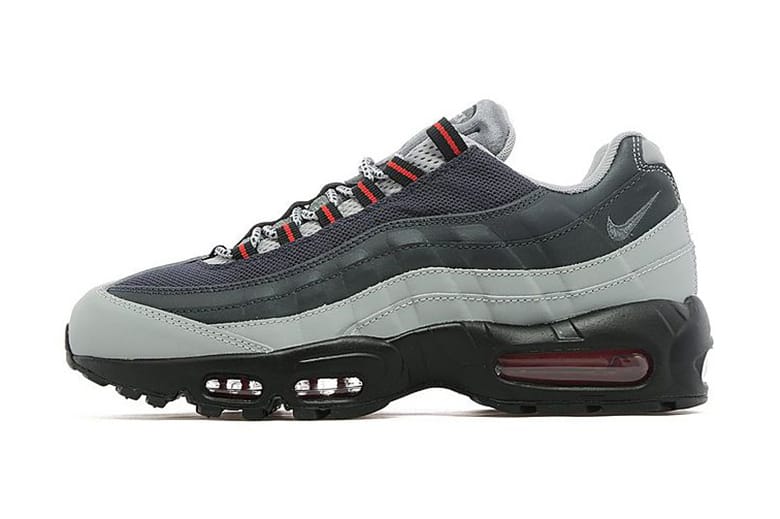 Silver and red air hotsell max 95