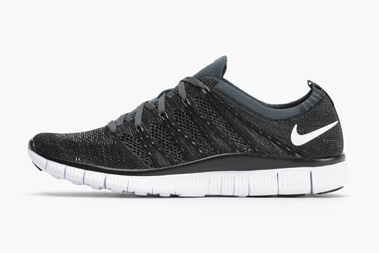 black nike free flyknit