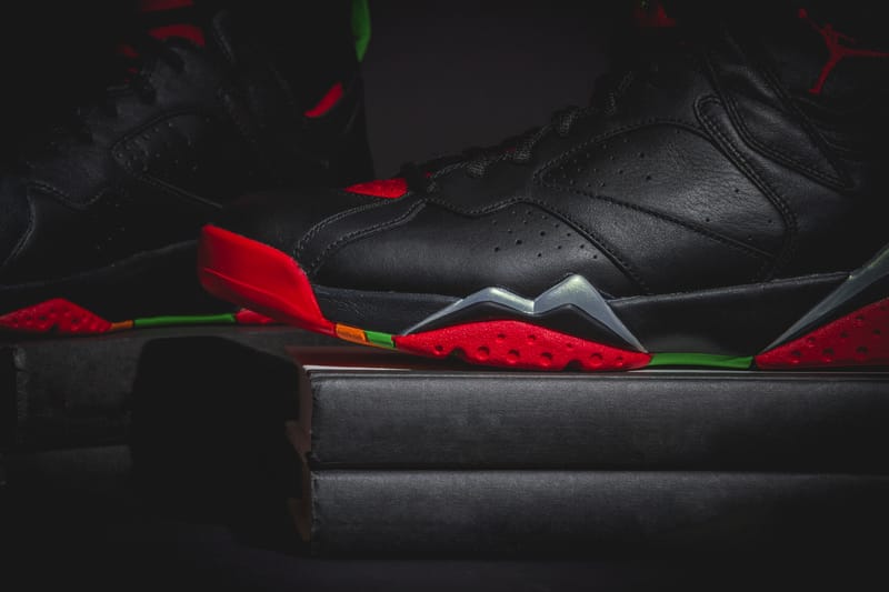 Jordan 7 marvin the martian best sale on feet