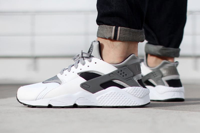 nike air huarache white wolf grey black