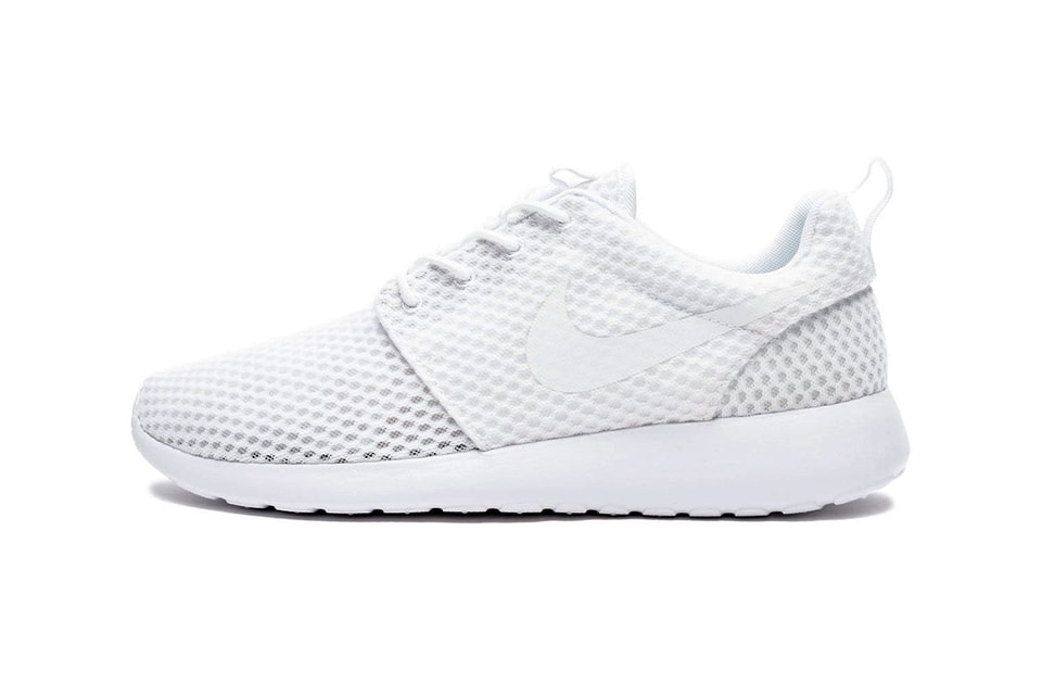 roshe sneakers white