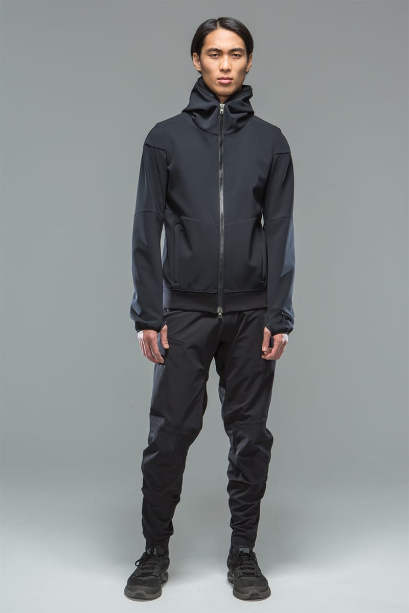 その他 FREE ISSUE2 AUTUMN / WINTER 2015 Undercover Fall 2015 Ready-to-Wear Collection | Vogue