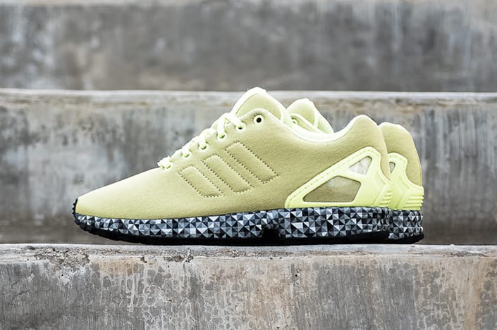 Adidas zx flux black shops and yellow