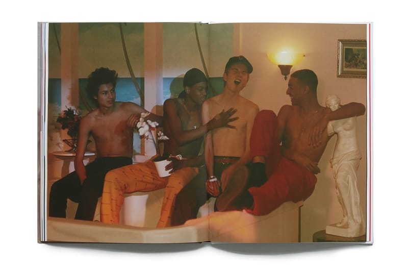 David Sims - Supreme – 10 BOOKS 10 COLORS