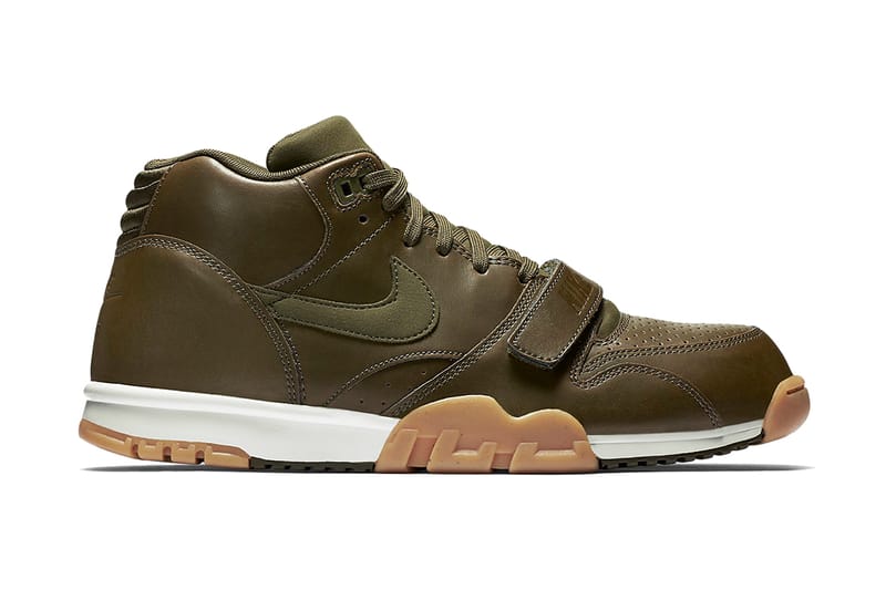 Nike on sale loden trainers