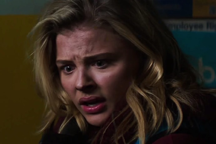 Séries Tv Avec Chloë Grace Moretz The 5th Wave Official Trailer Chloë Grace Moretz and Liev Schreiber
