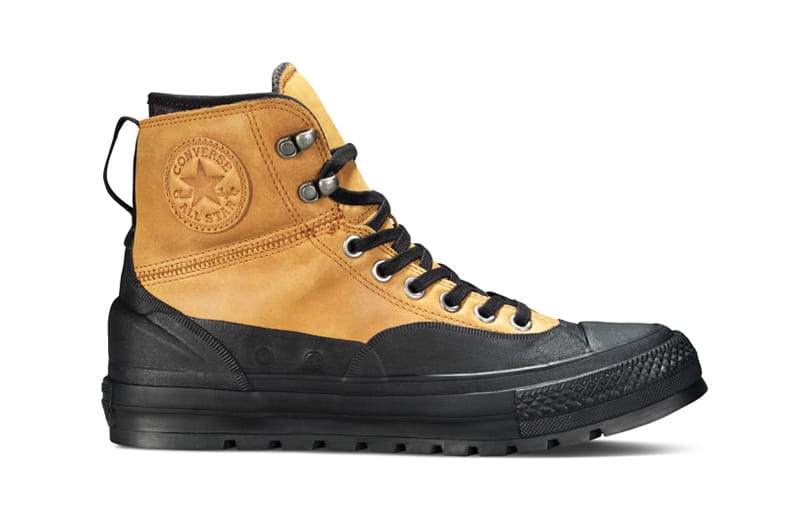 Winterized store chuck taylors