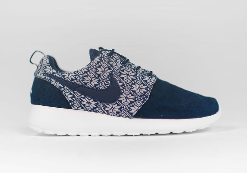 Nike roshe best sale one blue