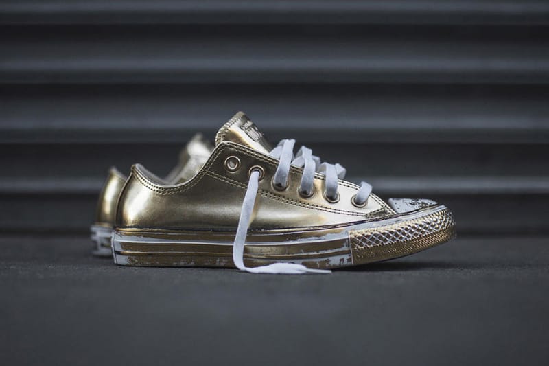 Shiny deals gold converse