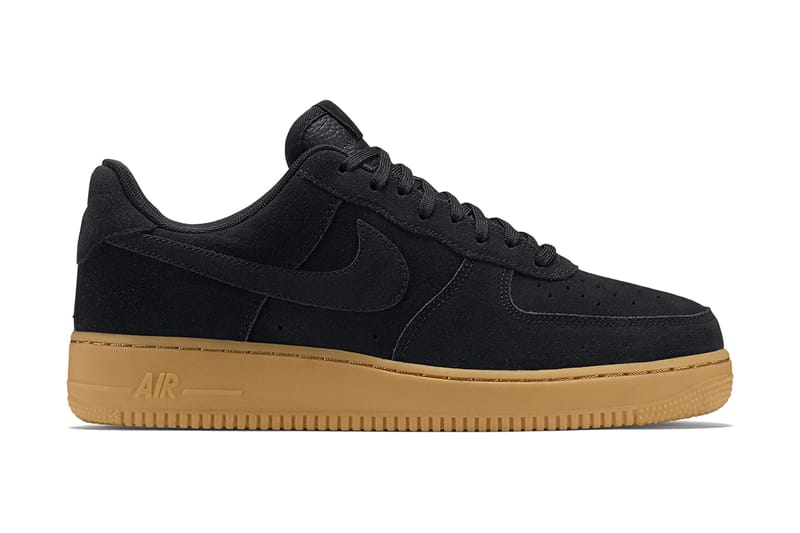 Nike air force 2025 black gum sole