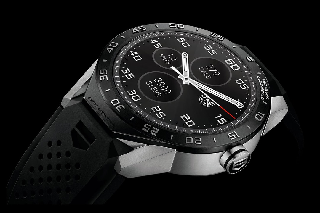 TAG Heuer представляет роскошные умные часы для любителей часов