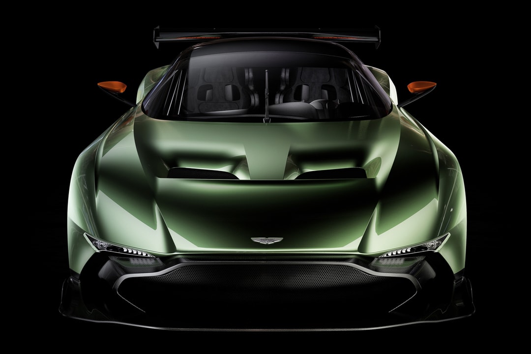 Aston Martin Vulcan раскрывается в новом видео