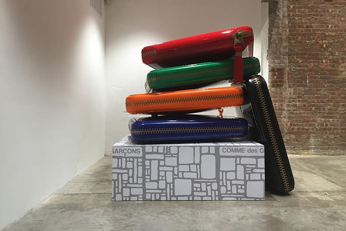 COMME des GARCONS Giant Wallet Installation DSMNY | Hypebeast